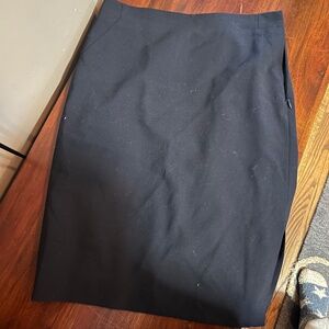 Ann Taylor navy suit sz 2P